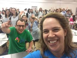 Ilana Epstein (@AccidentalRbtzn)