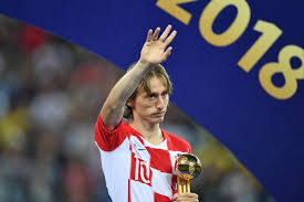 Хорват получил награду «jugador cinco estrellas mahou» как лучший игрок «реал мадрид» по итогам сезона 2020/21. V Yuzhnoj Amerike Rodilsya Luka Modrich Chm 2018 Sport Lenta Ru