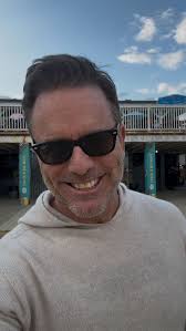 Tonight's CMA Country Music Association awards have me thinking way back to  2013 when Connie Britton nd I were asked to present the award for Female  Vocalist of the Year. Rayna had