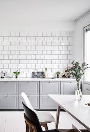 Projects That Wow With Standard 4x4 Or 6x6 Square Tiles Home Kitchens Kitchen Design Kitchen Decor