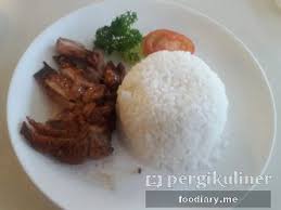 Selang beberapa hari hubby akan singgah di gulam mee untuk membeli 4 atau 5 bungkus nasi ayam. Ayam Saus Thainya Enak Review Foodiaryme Khey Farhan Di Restoran Bakmi Gm Bintaro Tangerang