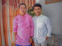 Video ini menampilkan video lirik lagu rap ciptaan ahmad maulana yang berjudul hard life yang mencerutakan tentang. Viral Dokter Dari Keluarga Broken Home Lulus Cumlaude Ini Kisah Lengkapnya