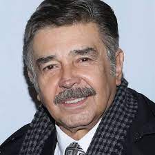 Jul 03, 2021 · a pesar de la emoción que le causa el estreno de esta serie, pedro ortiz de pinedo no negó que el icónico personaje que muchos recuerdan, tendrá un toque distinto. Biografia De Jorge Ortiz De Pinedo Edad Estatura Esposa Hijos Enfermo Laletrade Biografias Musica Y Letras
