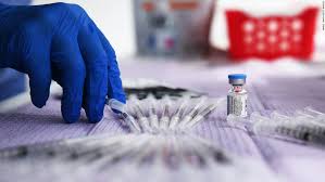 Johnson & johnson también anunció planes para ampliar si capacidad de producción global con el objetivo de proporcionar, sin fines de lucro, 1 billón de dosis de una vacuna segura y efectiva para. La Pausa De La Vacuna De Johnson Johnson Explicada