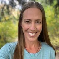 Andrea Hollenbeck's Instagram, Twitter & Facebook