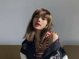 Jennie kim, rosé, lisa and jisoo of 'blackpink' are seen at the youtube music artist lounge at coachella 2019 on april 12, 2019 in indio, california. Blackpink Lisa As Blackpink S Rose Jennie Prepare For New Music In Usa Rumours Of Lisa Leaving Yg Entertainment Surface