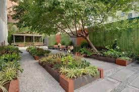 Los Amigos Community Garden Nyrp Community Gardening Modern Garden Garden Architecture