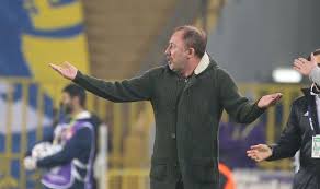 Sergen ondan futbolcu falan olmaz. Sergen Yalcin Eksik Olmasak Galatasaray I Yenerdik