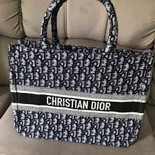 Oferecemos vídeos para streaming, dvds disponíveis para download, álbuns de fotos e a comunidade número 1 de sexo gratuito na internet. Bolsa Dior Tote Praia Varias Cores Shopee Brasil