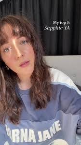 Leanne Egan's Instagram, Twitter & Facebook