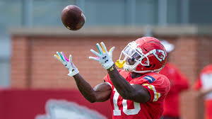 Tyreek hill defended himself publicly for the first time since a kansas city tv station broadcast a again, tyreek has repeatedly denied harming their son. letter includes text exchange between hill, espinal. Chiefs Tyreek Hill Challenges Matt Breida To A Race The Kansas City Star