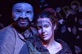 Sus lindos ojos color planta