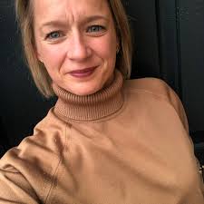 Julie Worrall's Instagram, Twitter & Facebook