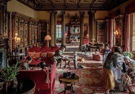 Set Decorator Gina Cromwell Sdsa Like Many Of The Film Crew Is A Veteran Of Downton Abbey As The S Downton Abbey Decor Downton Abbey Set Downton Abbey House