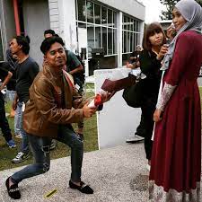 No videos, backdrops or posters have been added to cekelat tak semanis honey. Cekelat Tak Semanis Honey Telemovie Astro
