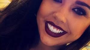 Morte de jovem de 19 anos em incêndio causa comoção na Irlanda do Norte