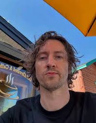 Best red cardinal picture of a loved one