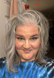 Wedding hair stylist for mother of the bride?