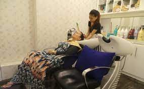 Rambut yang rapi tentunya memberi poin tambahan untuk. Lebih Segar Setelah Potong Rambut Tribun Bali