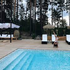 Tanken är att den ska se ut som nedan när den är färdig: Hemma Vid Poolen Hos Familjen Svanfeldt I Poolkungen