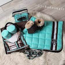 Hanni On Instagram Platinum Lammfellglocken Und Unterseite Der Banana Dralon Zu Iceblue Kollektionsmix Esk Equestrian Outfits Clothes Horse Horse Fashion