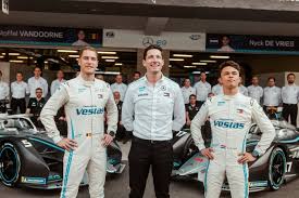 Your season seven champion is nyck de vries from mercedes. Daimler Global Media Site