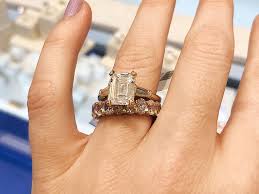 Diamond Engagement Rings At Every Carat Size Who What Wear