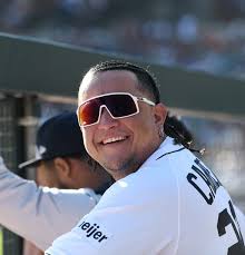 Tigers honor Miguel Cabrera with pregame retirement celebration