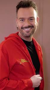 Bienvenue aux petits nouveaux de la boutique : les Sweats Zippés 🤩 , RDV  sur staracademy.fr, #CollaborationCommerciale