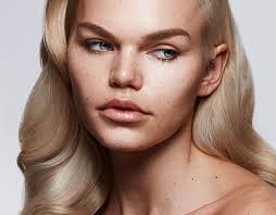 Daphne Vasquez 项目:: Photos, videos, logos, illustrations and branding ::  Behance