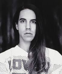 Red Hot And Anthony Kiedis Anthony Kiedis Red Hot Chili Peppers Hottest Chili Pepper