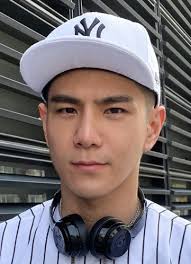 母亲的眼泪_购票_剧情介绍_演职人员_图集-猫眼电影