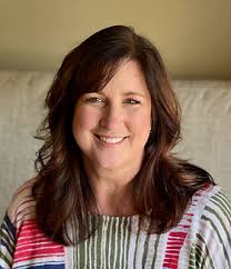 Heather Holcomb's Instagram, Twitter & Facebook