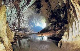 Saya berkunjung ke batu caves atau bisa juga disebut gua india. 7 Gua Menarik Yang Diterokai Manusia Di Malaysia Listikel Com