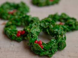 It's no secret that ree drummond, aka the pioneer woman, is pretty much the queen of the kitchen. The Pioneer Woman S 14 Best Cookie Recipes For Holiday Baking Season The Pioneer Woman Cornflake Wreaths Vintage Christmas Cookie Recipe Food Network Recipes