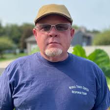 Meet the Team — Plants by the Pool