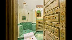 صور صالونات مغربية عصرية وحديثة 2020. Table Zellige Marocain Fer Forge Salon Jardin Chaise By Atelier Zellige Traditionnel