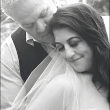 Saddle rack hacks for secure storage in stalls