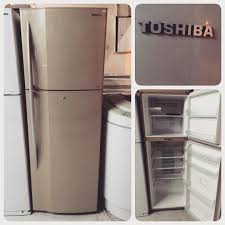 For Sale Toshiba Refrigerator 320l Model Gr R32ut Good Condition Price 65 Bd للبيع ثلاجة توشيبا 320 لتر Top Freezer Refrigerator Refrigerator Freezer
