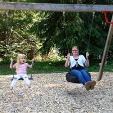 Eigentlich können die kleinen doch immer nur auf besonderen abenteuerspielplätze auf der kinderseilbahn spielen. Muttersberg Seilbahnen Erlebnis Kinderspielplatz Aussen