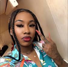 Krystal Holmes's Instagram, Twitter & Facebook