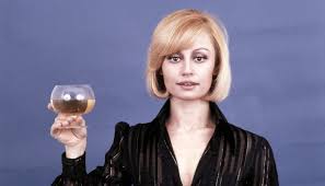 Raffaella carrà on the set of the italian singing competition canzonissima in 1971. Raffaella Carra S Lesson Fashion For Breakfast