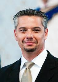 Vincent Phillip Muñoz: books, biography, latest update