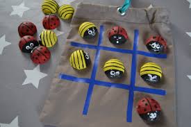 Marienkäfer kostüm selber machen diy anleitung maskerixde. Basteln Mit Kindern Marienkafer Tic Tac Toe Mamahoch2