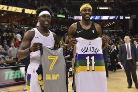 Get the latest jrue holiday basketball news, scores, stats, standings, rosters and more from jrue holiday brothers (justin, jrue, aaron) make history! Holiday Brothers Journey Takes Them From Their Chatsworth Driveway To Nba Courts The Morning Call