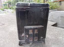 Certains poêles à bois ne fonctionnant pas au charbon acceptent cependant les briquettes de lignite qui ont un pouvoir calorifique plus bas, mais durent plus longtemps (c'est le cas pour le mien de marque scan, pour la. Achetez Ancien Poele A Occasion Annonce Vente A Toulouse 31 Wb158160615