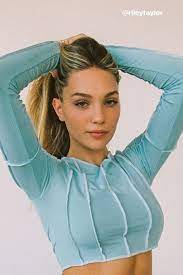 Kendall vertes instagram live stream with maddie & mackenzie ziegler from january 10th 2020. Maddie Ziegler Page 4 Hawtcelebs