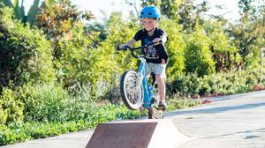 Kids Wanna Jump Oder Warum Wir Eine Bmx Sprungrampe Gebaut Haben Nesting Nomads Bmx Bmx Fahrrad Mountenbike
