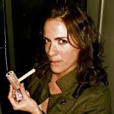 Abigail Currie's Instagram, Twitter & Facebook