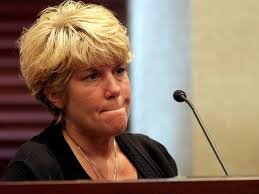 Grandma breaks down as 911 call played at Anthony trial